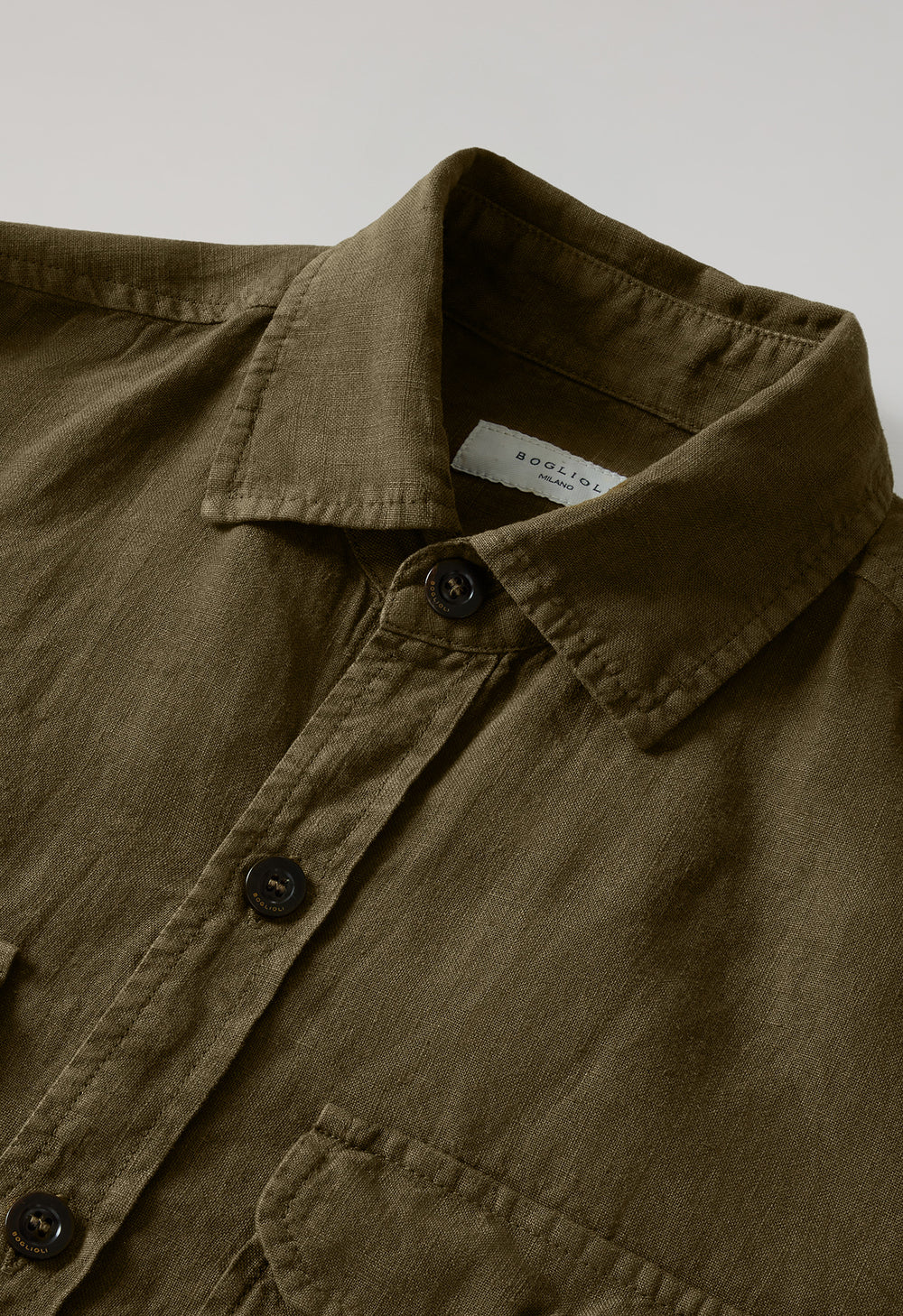 Hellbraunes stückgefärbtes Overshirt aus Leinen