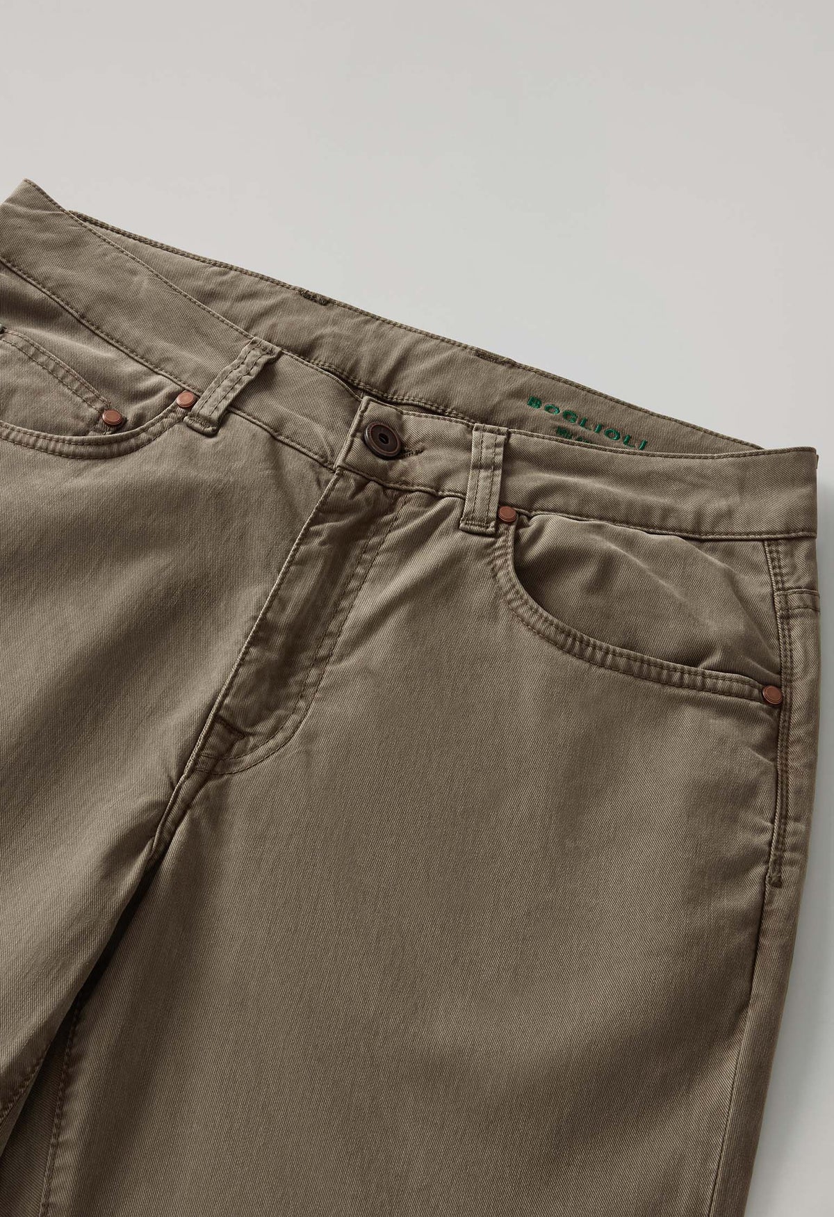 Pantalone a 5 tasche in cotone e seta tinti in capo taupe