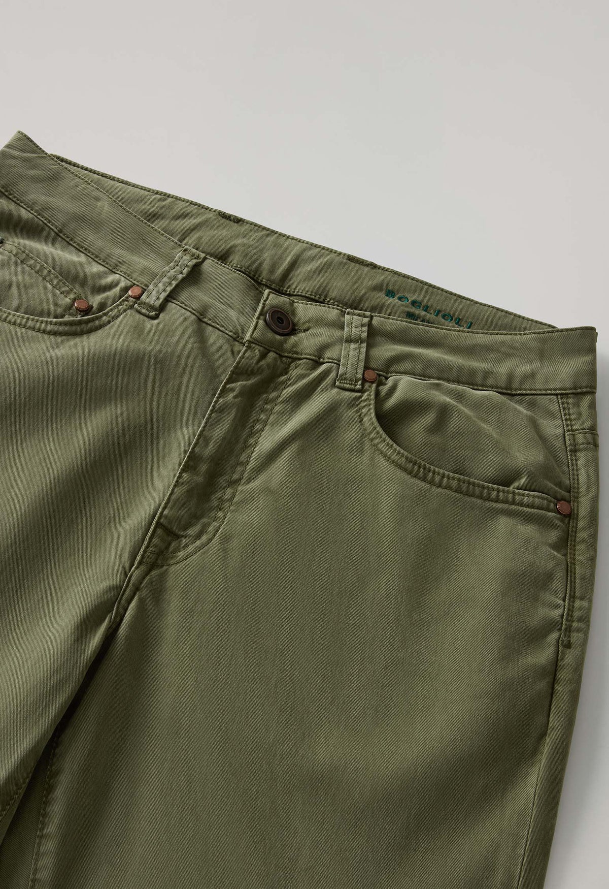 Pantalone a 5 tasche in cotone e seta tinti in capo verdi