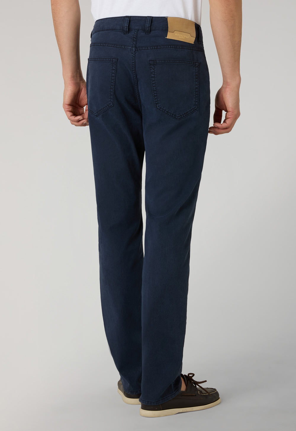 Pantalone 5 tasche in cotone e seta tinto in capo blu