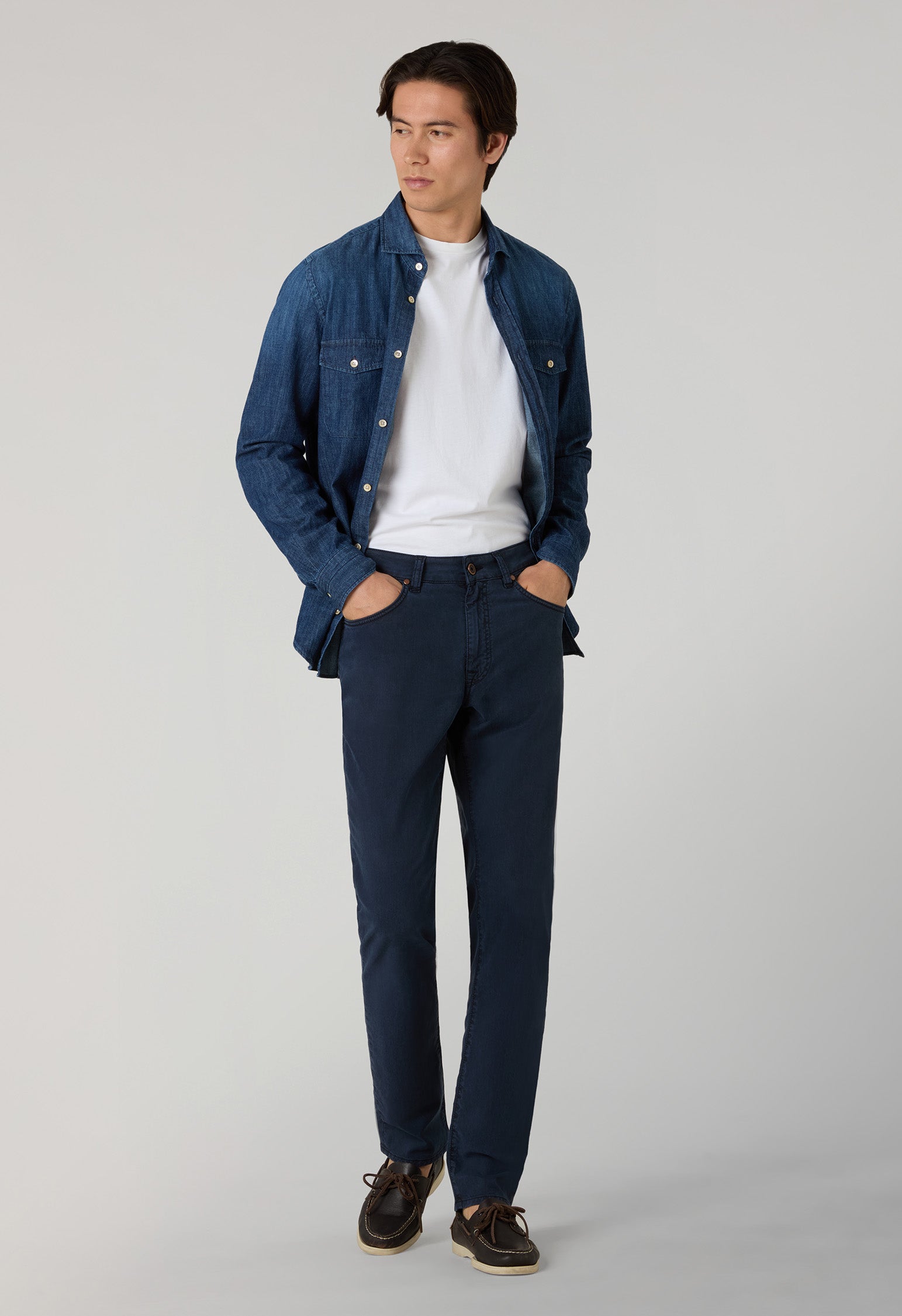 Pantalone 5 tasche in cotone e seta tinto in capo blu