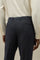 Pantalone in lino tinto in capo con due pinces blu