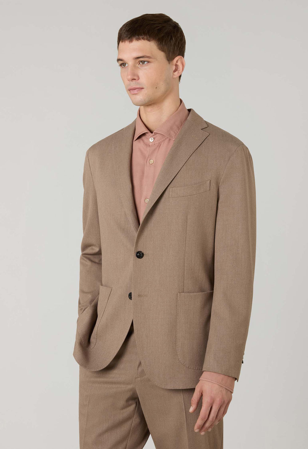 Beige Stretch Wool K-Suit with Three-Button Closure