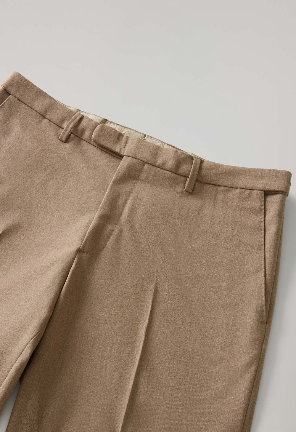 Beige Stretch Wool K-Suit with Three-Button Closure