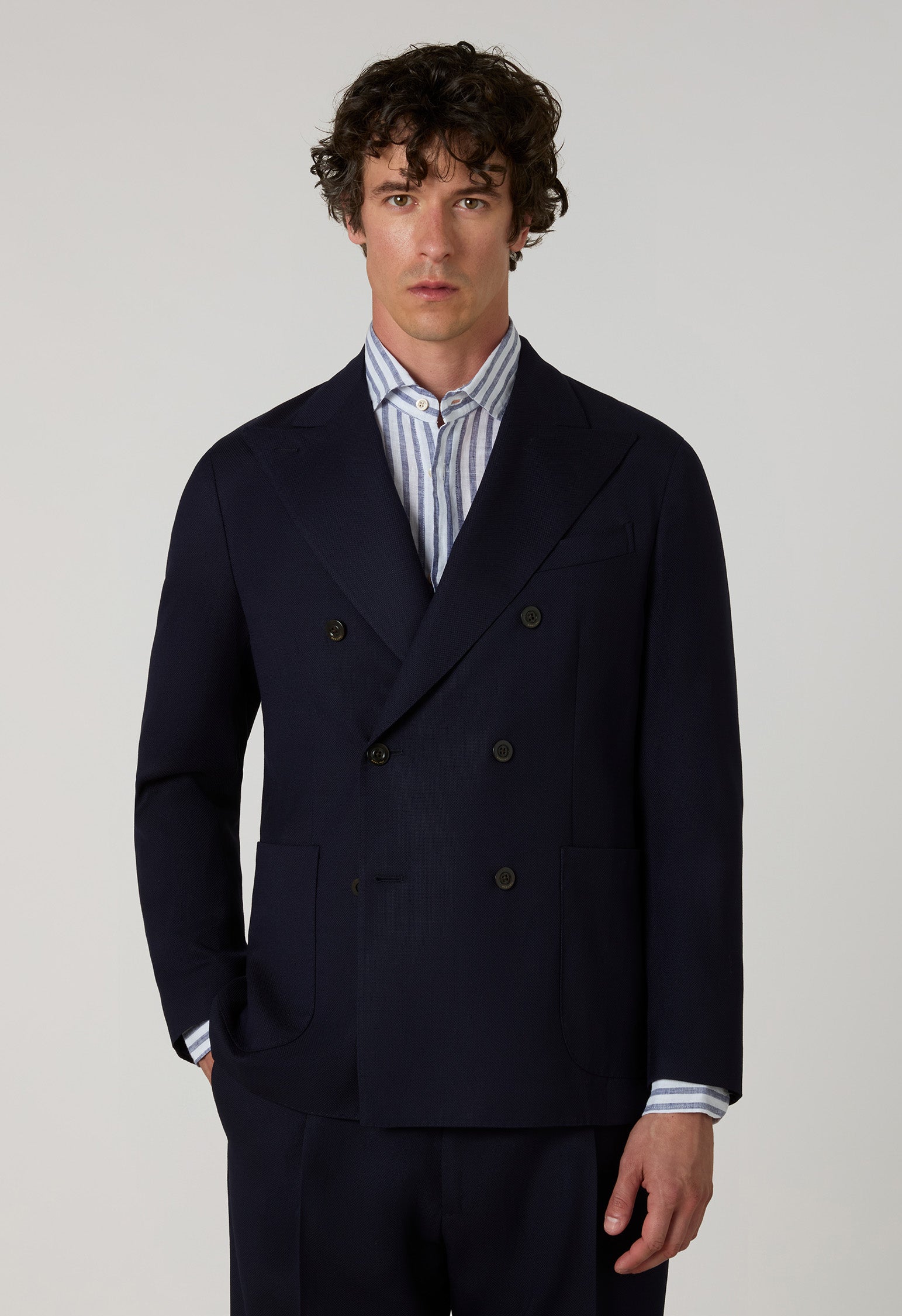 Bleuer K-Suit aus leichter Wolle mit Wabenstruktur