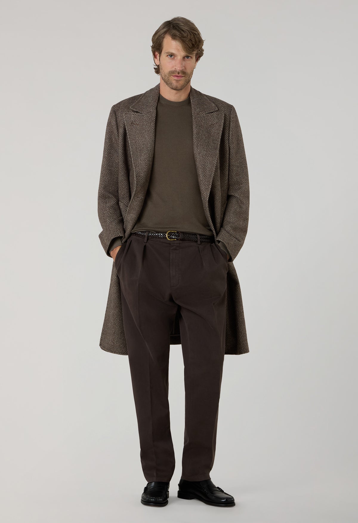 Cappotto doppiopetto in cashmere a spina di pesce marrone