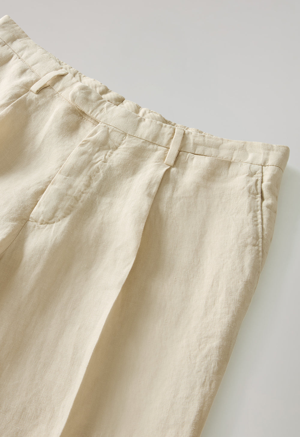 Beiger zweireihiger Dover Suit aus stückgefärbtem Leinen