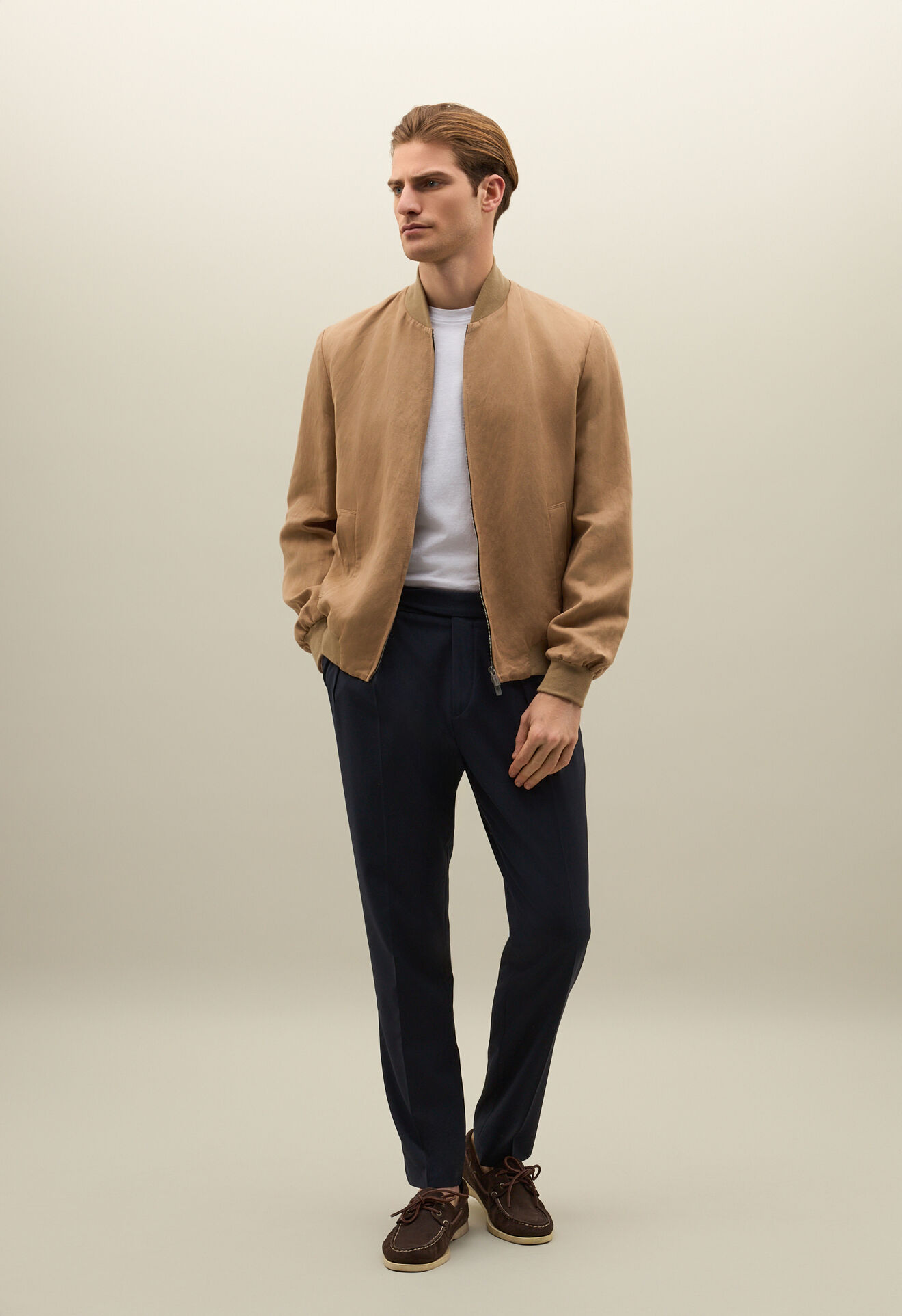 Boglioli Bomberjacke aus Leinen-Tencel-Satin Dunkelbeige OC0204SB5106001800300