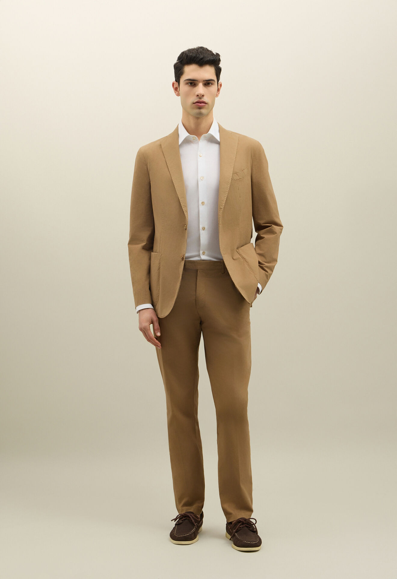 Boglioli St&uuml;ckgef&auml;rbter K-Suit aus leichtem Popeline Hellbraun N13D2QSB3439001506R0315