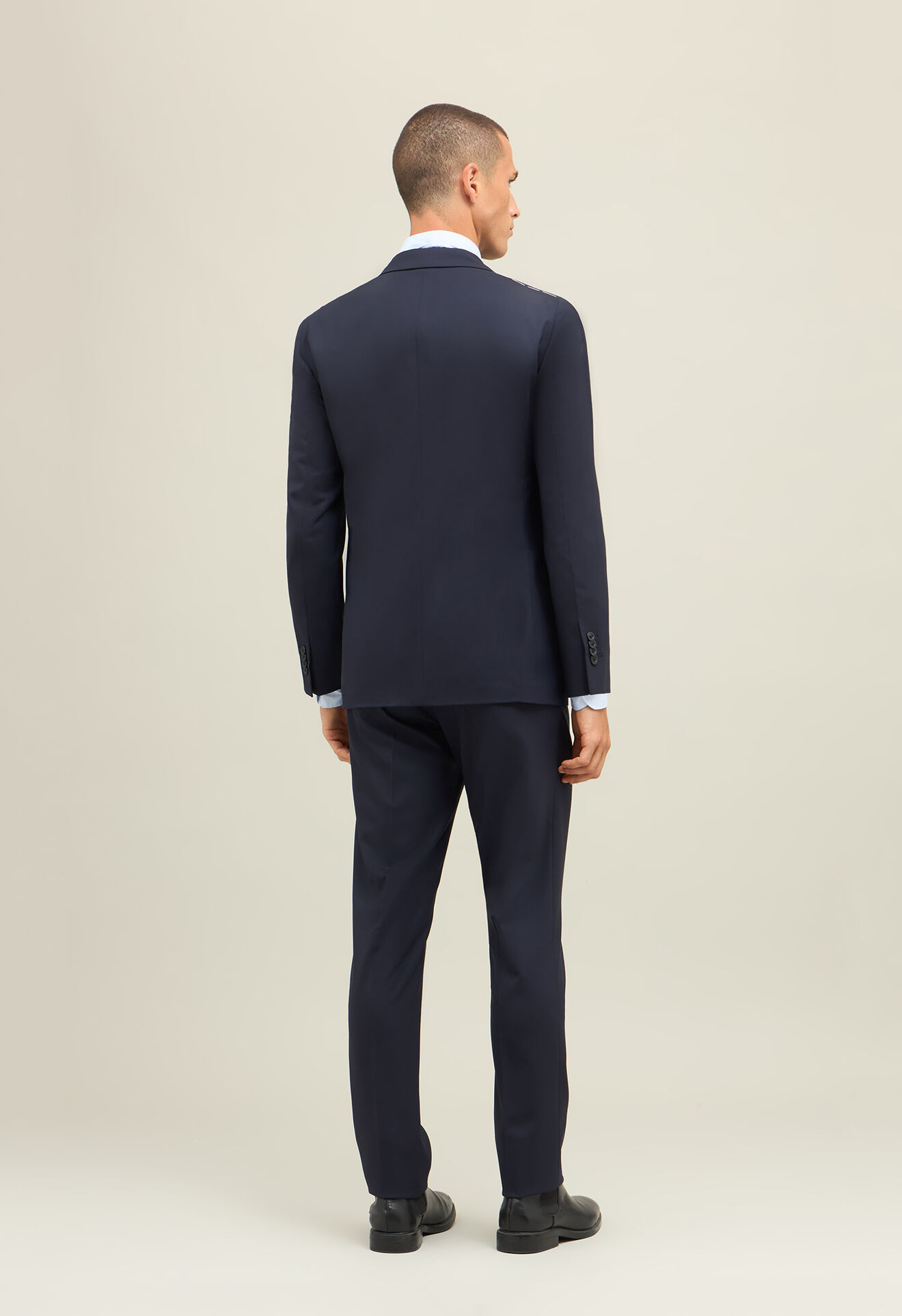 Boglioli Tropical Wool B-Line Suit Dark Blue J1282BSA0079001696R0790