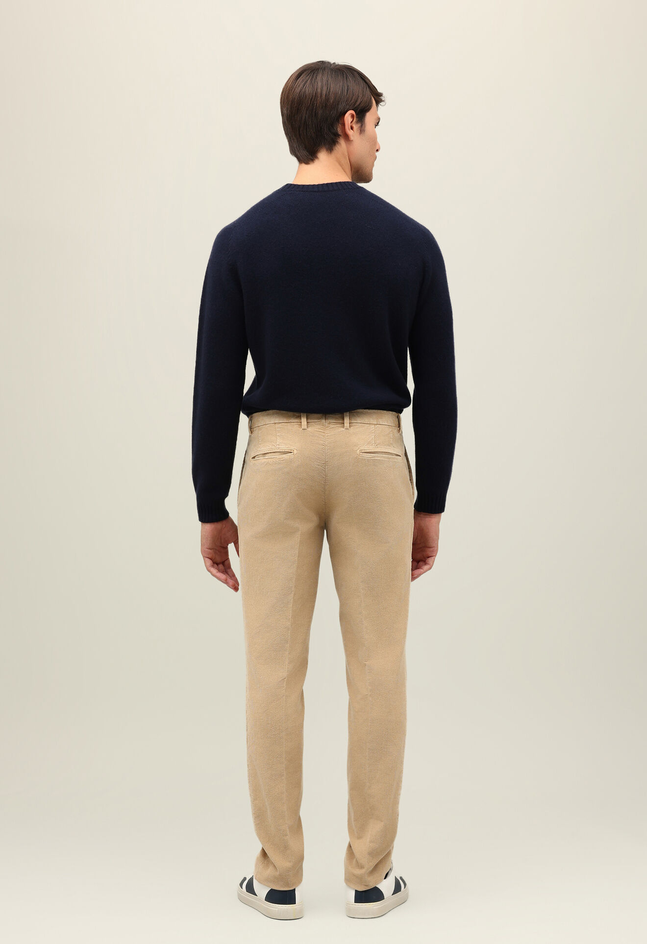 Boglioli Garment Dyed Corduroy slim Chinos Beige 80882QFA0750001080244