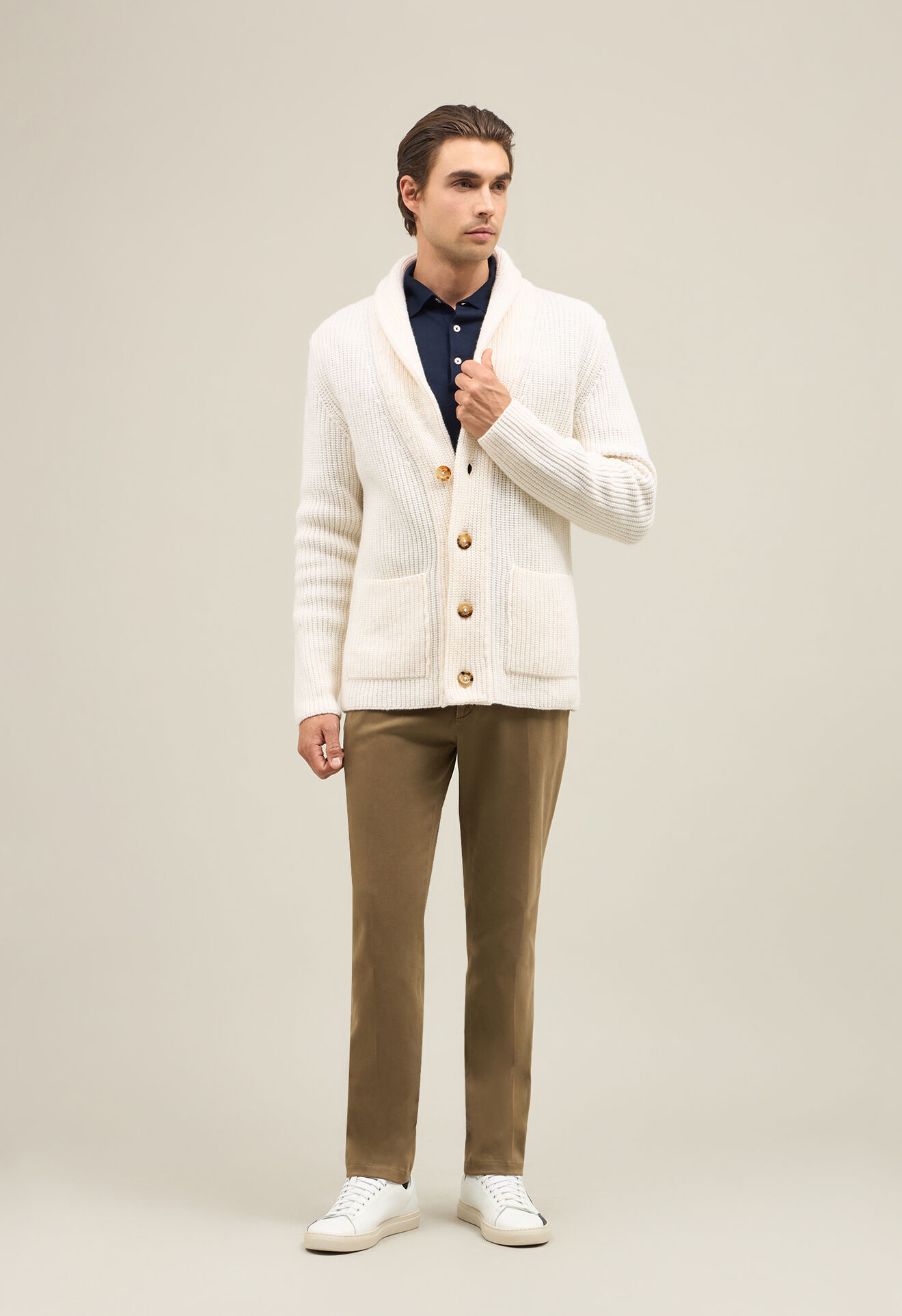 Wool Cashmere rib Cardigan in Weiß: Luxus Strickwaren für Herren