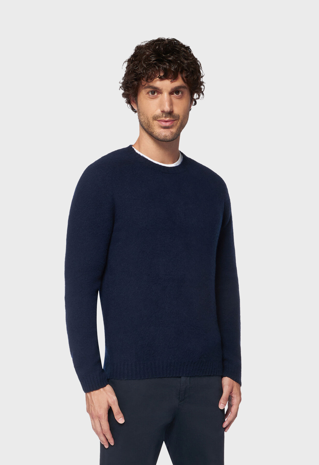 Wool and cashmere crewneck sweater in Dark blue: Luxury Italian Knitwear |  Boglioli®